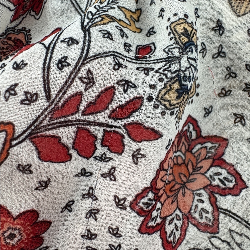 Floral Off-Shoulder Crop Blouse - Picture 3 of 10